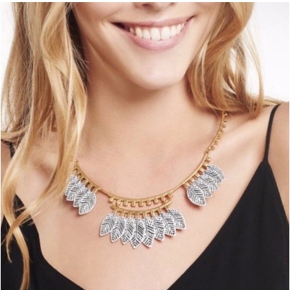 :: Stella & Dot | Gorgeous Retired Versatile Asher Statement Necklace - Picture 10 of 10